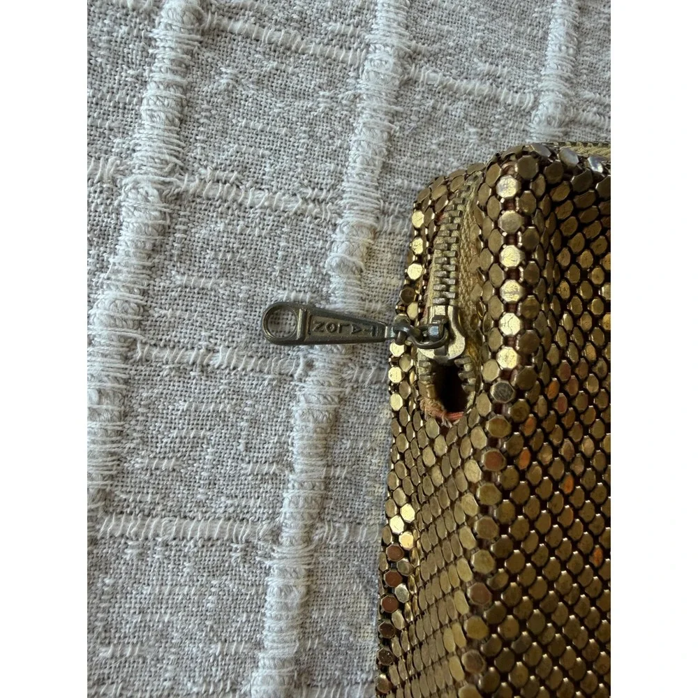 Vintage Whiting & Davis Gold Metal Mesh Coin Purse Zipper Pouch cigarette Case